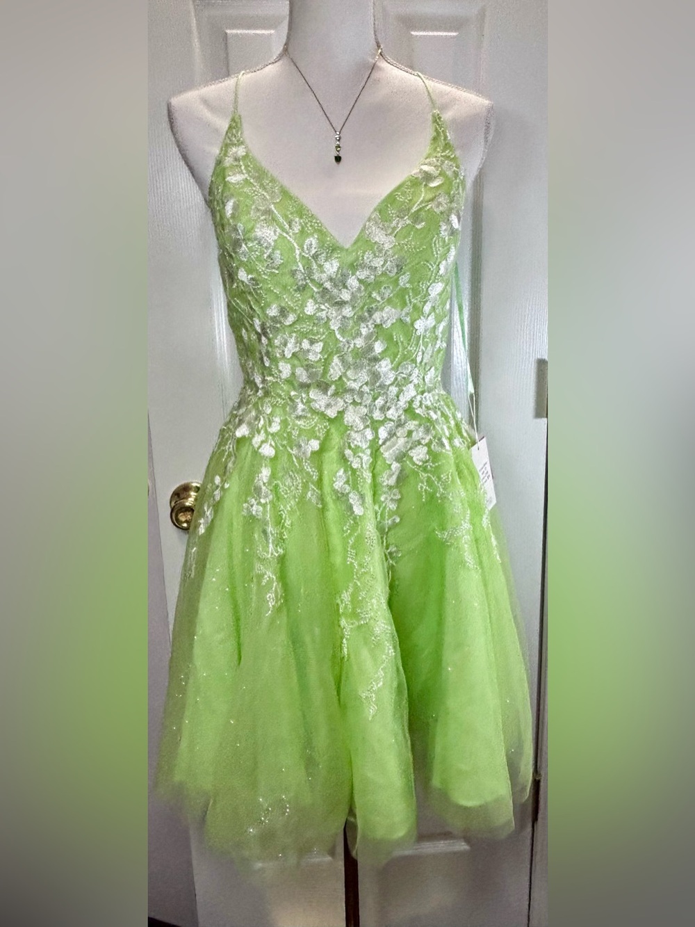 VipBridal Lime Green White Floral Lace Tulle V-Neck Backless A-Line Mini Sz 10